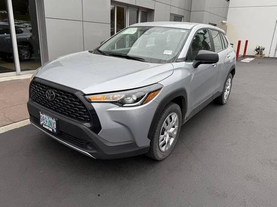 TOYOTA COROLLA CROSS 2022 7MUAAABG2NV025526 image